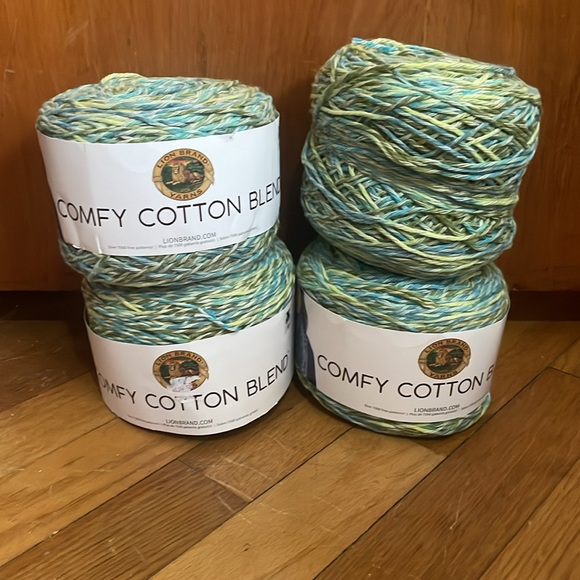 Lion Brand Comfy Cotton Blend Yarn ~ 4 Cakes - Picture 1 of 9